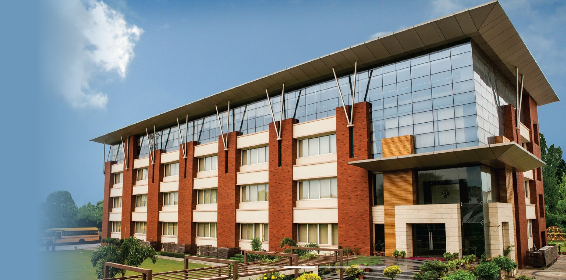 Smart Wonders School