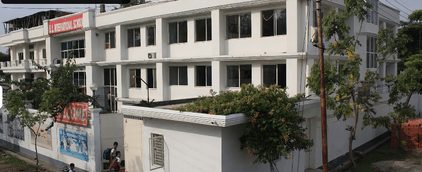 B L International School Bareilly