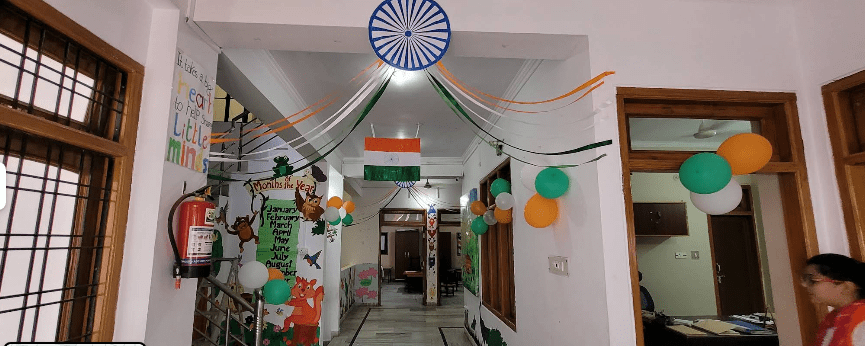 Pinnacle Preparatory Playway School, Prayagraj